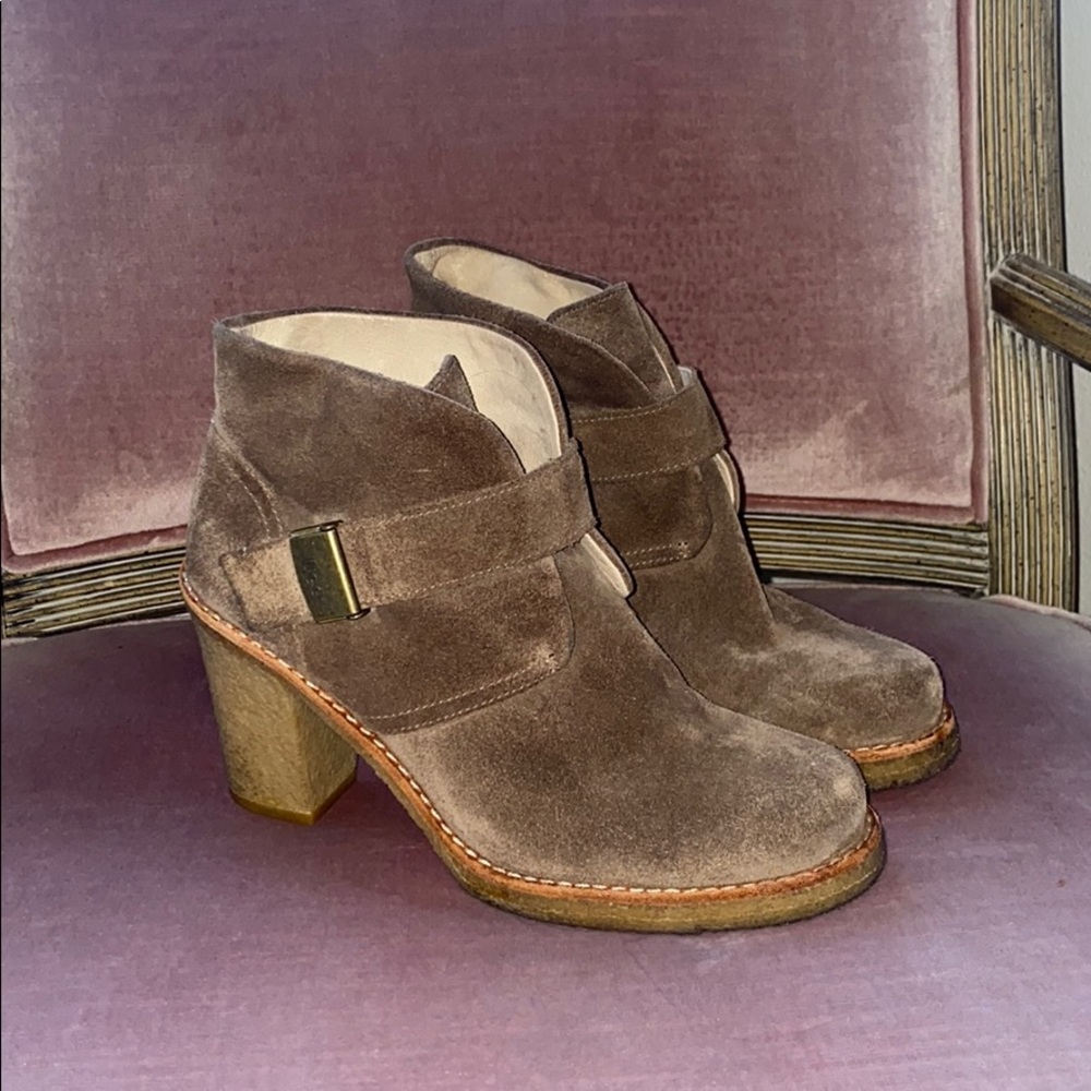 Ugg Brienne Tan suede Booties - AK